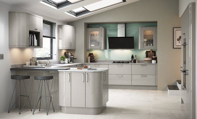contemporary_gloss_slab_door_in_light_grey_available_from_hannas_kitchens_bespoke_kitchens_northern_ireland